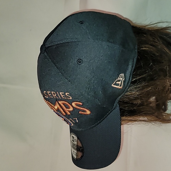 New Era. 2017 World Series CHAMPS. Houston Astros. One size fits most. - Picture 7 of 16